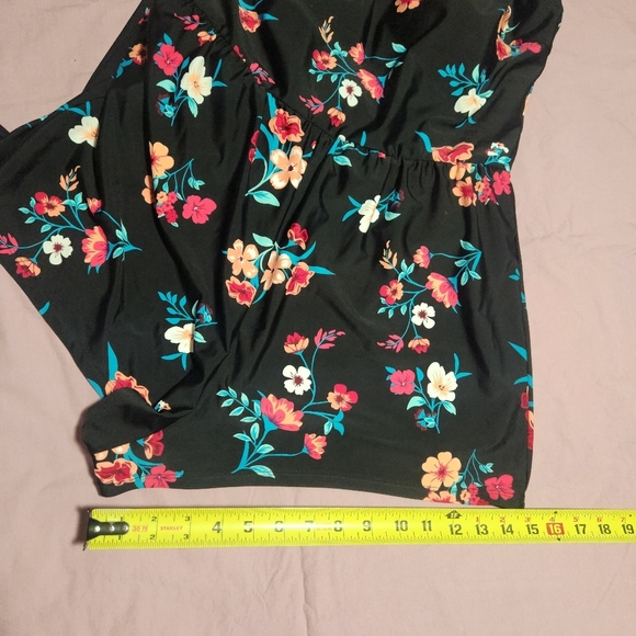 NWT BLAIR Floral Black Women's Romper SIZE 18. - Picture 7 of 12